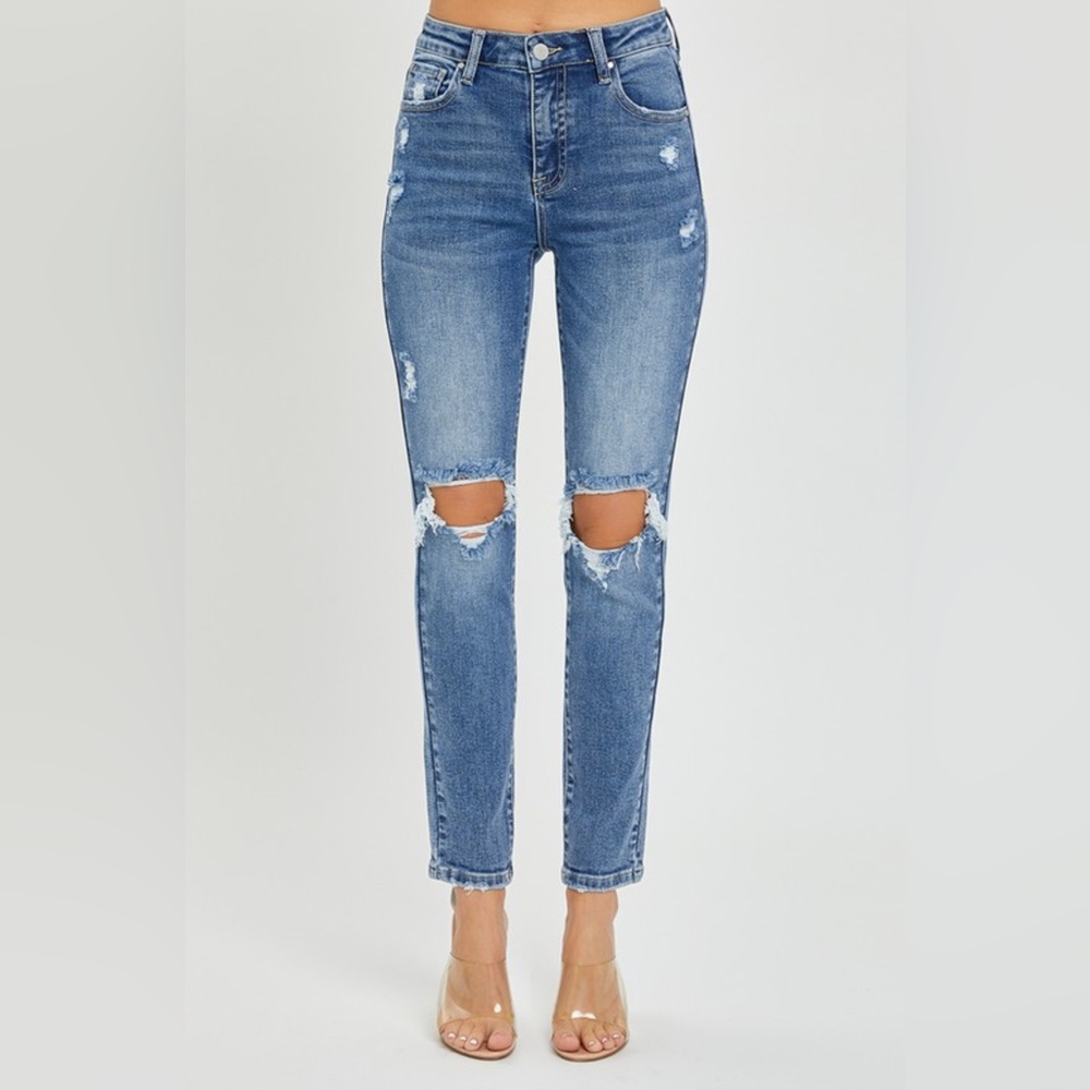 Step up your style with Risen high-rise distressed skinny jeans!